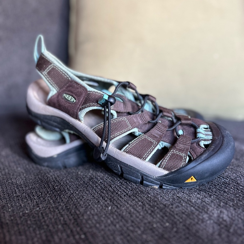KEEN Newport H2 Sandals in Brown and Teal / Sz 9 - Picture 3 of 5